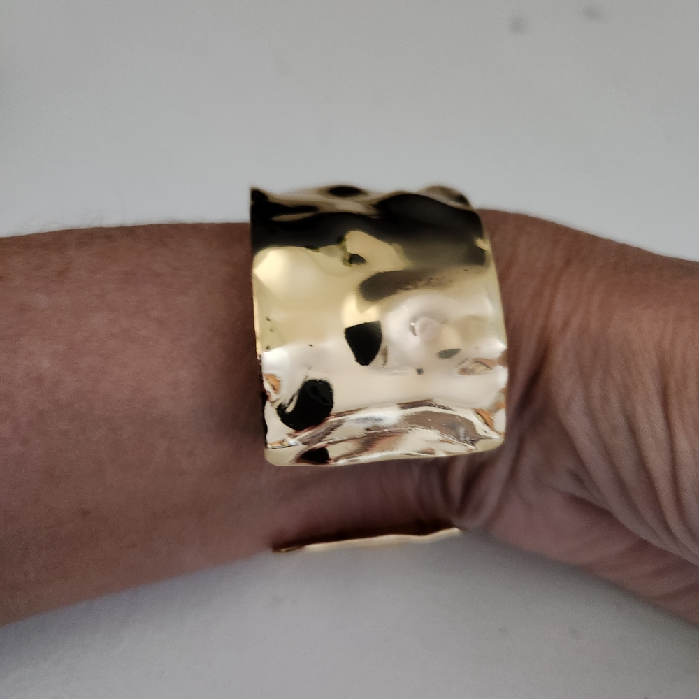 New Gold Large Hammered Cuff Bracelet - Picture 3 of 3